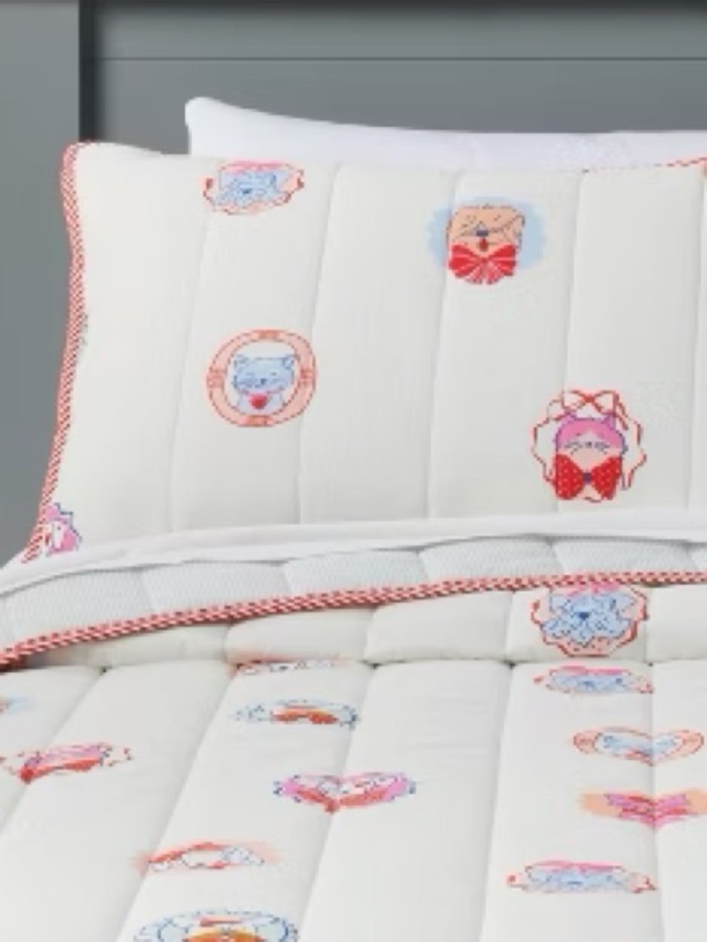 NEW Pillowfort Patisserie Cat/Dog Pillow Sham, Standard